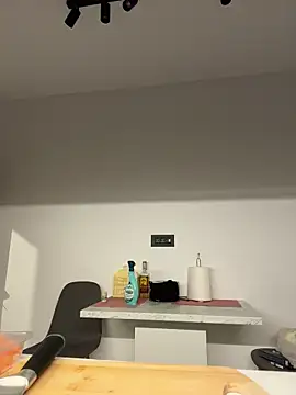 KimArts online show from 30, 10, 2025