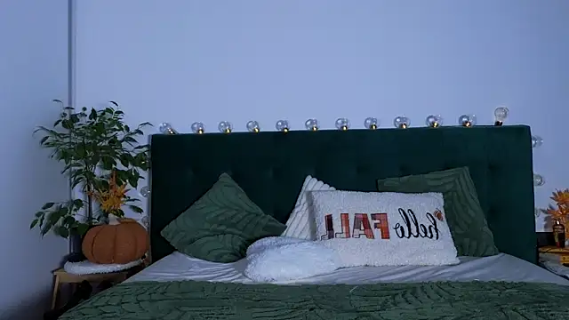 KimArts online show from 10, 9, 2025