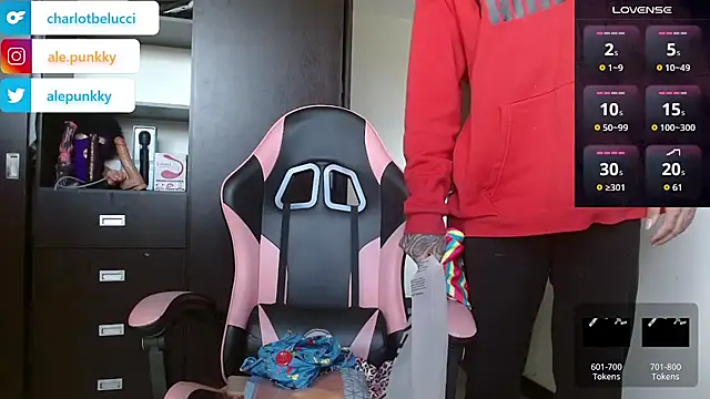 charlotbelucci  online show from 23, 11, 2025