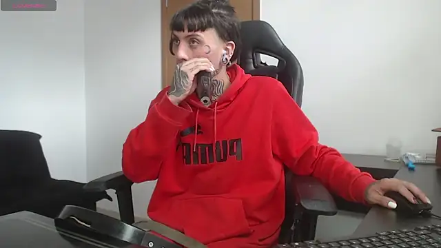 charlotbelucci  online show from 25, 10, 2025