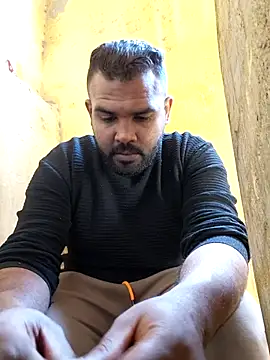 ListedLoin online show from 5, 4, 2026