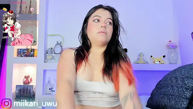 Snapshot of Ahri_Elderwood chatting on 8, 3, 2025 Ahri Elderwood online show from 8, 3, 2025