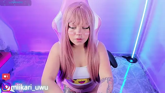 Snapshot of Ahri_Elderwood chatting on 27, 9, 2025 Ahri Elderwood online show from 27, 9, 2025