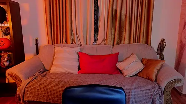 JessicaCartier online show from 13, 11, 2025