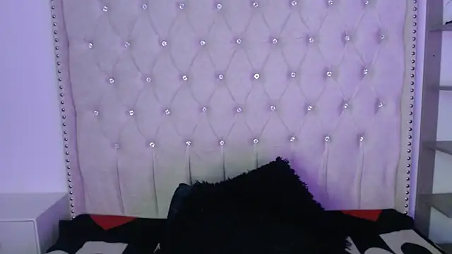 Abril Squirt online show from 23, 9, 2025