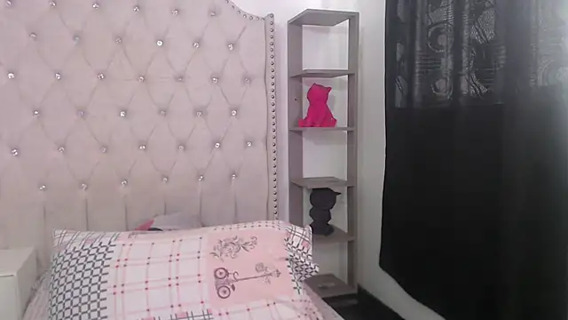 Abril Squirt online show from 25, 3, 2026