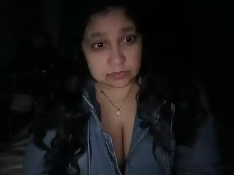 Snapshot of MelanieFawker chatting on 19, 12, 2025 MelanieFawker online show from 19, 12, 2025