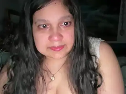 Snapshot of MelanieFawker chatting on 28, 11, 2025 MelanieFawker online show from 28, 11, 2025