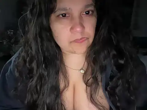 Snapshot of MelanieFawker chatting on 18, 11, 2025 MelanieFawker online show from 18, 11, 2025