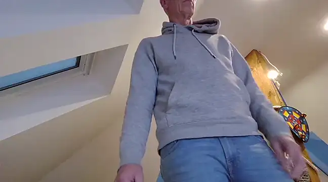 maxmueller321 online show from 7, 12, 2024