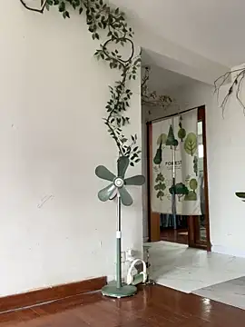 Eliza-E online show from 24, 3, 2026