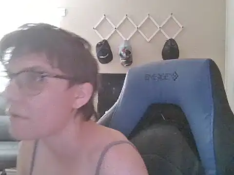 KaliSnow199623 online show from 3, 2, 2025