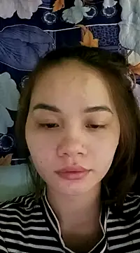 Ngoc-Trinh online show from 22, 1, 2025