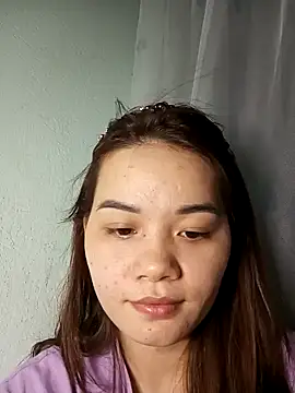 Ngoc-Trinh online show from 25, 1, 2025