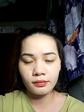 Ngoc-Trinh online show from 14, 12, 2024