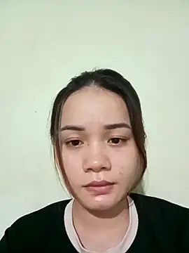 Ngoc-Trinh online show from 23, 11, 2025