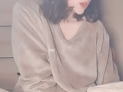 Pink cream online show from 7, 3, 2025