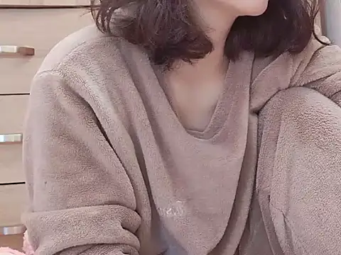 Pink cream online show from 1, 3, 2025