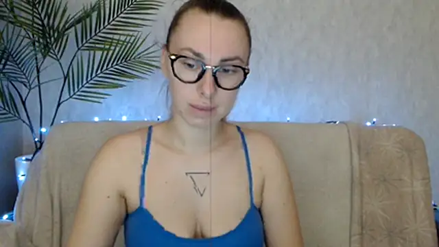  Leslyy Solo 1 online show from 9, 11, 2025