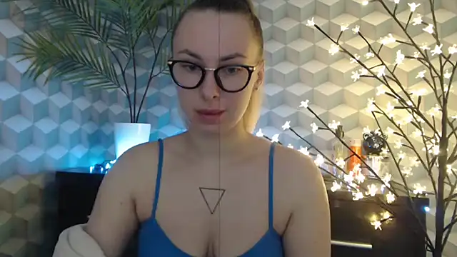  Leslyy Solo 1 online show from 31, 10, 2025