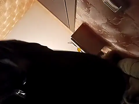 hugebobbs online show from 18, 3, 2025