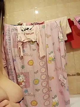 hugebobbs online show from 12, 3, 2025