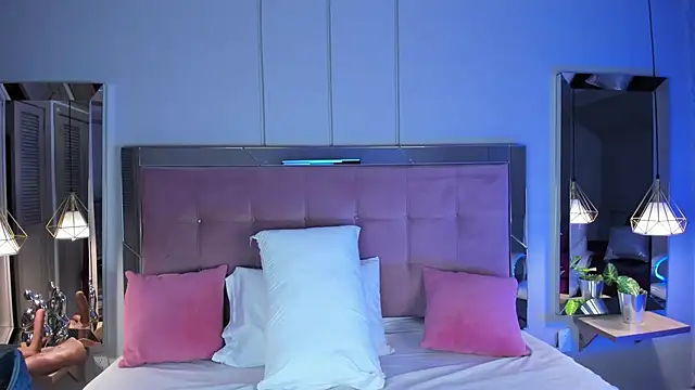 Snapshot of MelissaKarterrs chatting on 24, 11, 2025 MelissaKarterrs online show from 24, 11, 2025