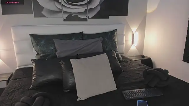 Snapshot of sofi_bakerr chatting on 6, 11, 2025 sofi bakerr online show from 6, 11, 2025