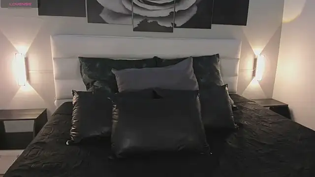 Snapshot of sofi_bakerr chatting on 23, 9, 2025 sofi bakerr online show from 23, 9, 2025