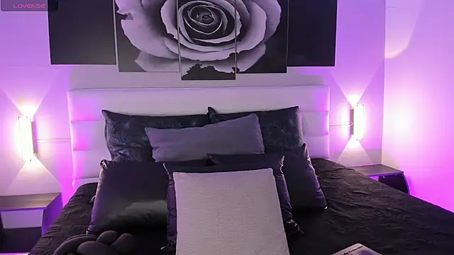 Snapshot of sofi_bakerr chatting on 24, 9, 2025 sofi bakerr online show from 24, 9, 2025