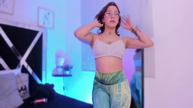 Snapshot of sofi_bakerr chatting on 19, 3, 2025 sofi bakerr online show from 19, 3, 2025