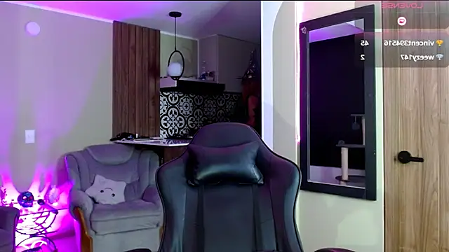 tevenwhiite online show from 5, 10, 2025