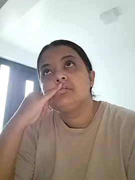 sarahhh1987 online show from 4, 10, 2025