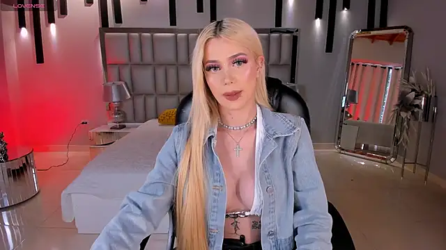 HannaConnor  online show from 28, 5, 2026