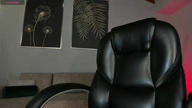 HannaConnor  online show from 24, 11, 2025