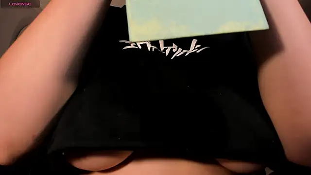 Snapshot of BellaRose_X chatting on 15, 2, 2026 BellaRose X online show from 15, 2, 2026