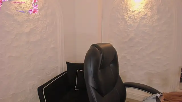 Snapshot of BellaRose_X chatting on 18, 9, 2025 BellaRose X online show from 18, 9, 2025