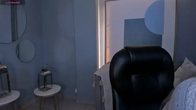 Snapshot of BellaRose_X chatting on 4, 10, 2025 BellaRose X online show from 4, 10, 2025