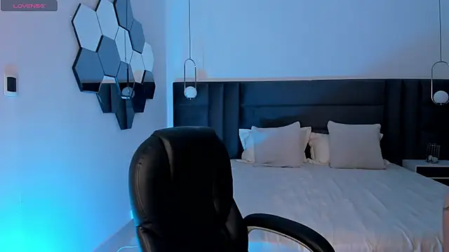 ViolettHansson online show from 15, 10, 2025