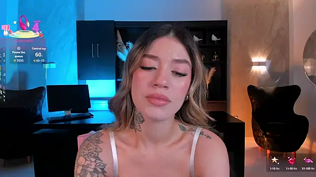 ViolettHansson online show from 1, 10, 2025