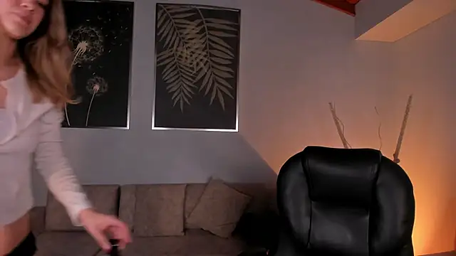 ViolettHansson online show from 28, 9, 2025