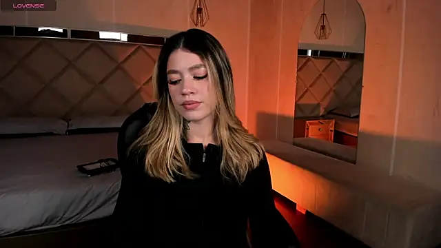 ViolettHansson online show from 17, 3, 2026