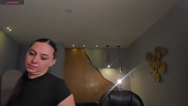 AliceHarper  online show from 4, 3, 2026