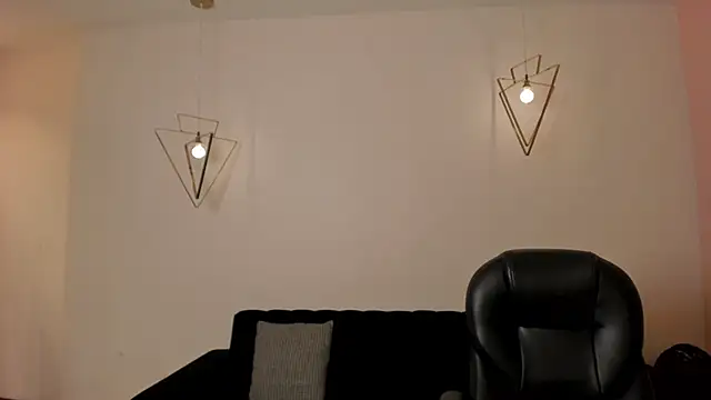 AliceHarper  online show from 6, 11, 2025