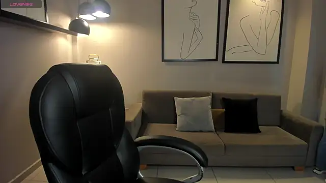 AliceHarper  online show from 31, 5, 2026