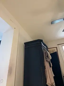 holyeroticss online show from 21, 2, 2025