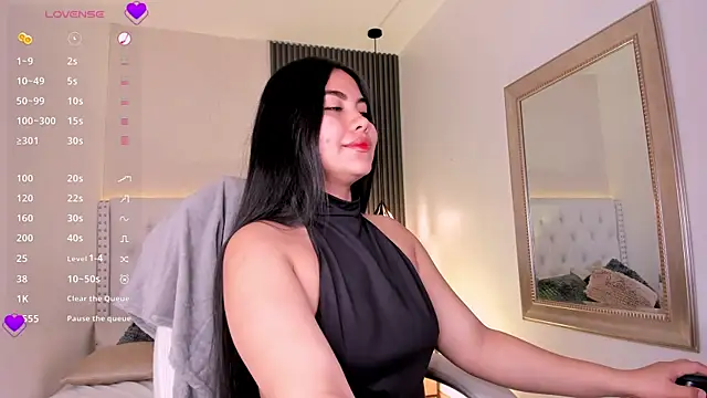 aliscollins  online show from 2, 10, 2025