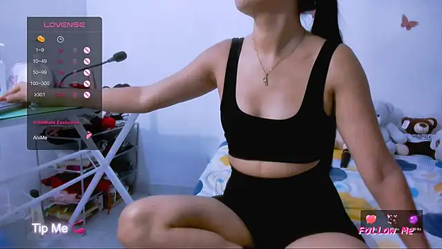 Alyson0001 online show from 18, 11, 2025