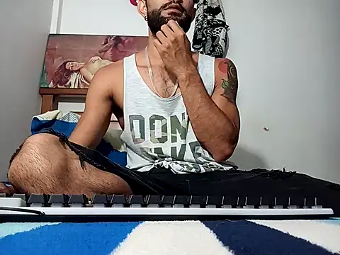 hideonbush051 online show from 18, 2, 2026