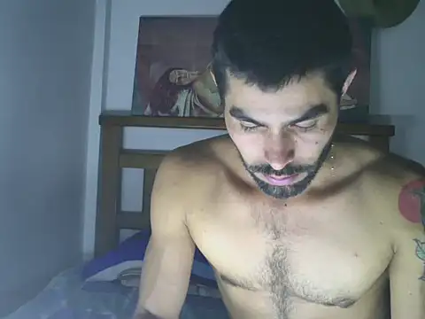 hideonbush051 online show from 2, 11, 2025